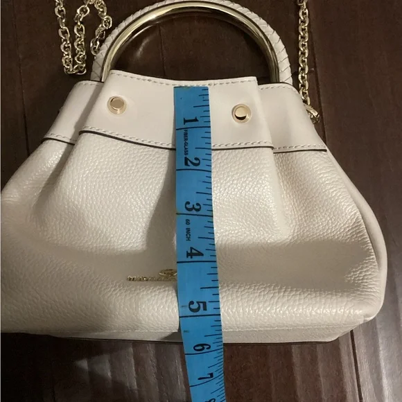 Michael Kors Small Ring Bucket-shoulder strap Light Cream with Gold Accents NWOT - Picture 9 of 11
